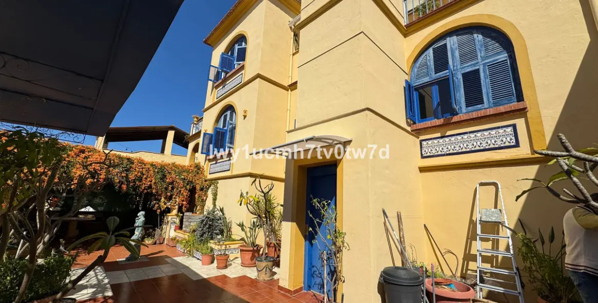 Venta de adosado en Malagueta 28