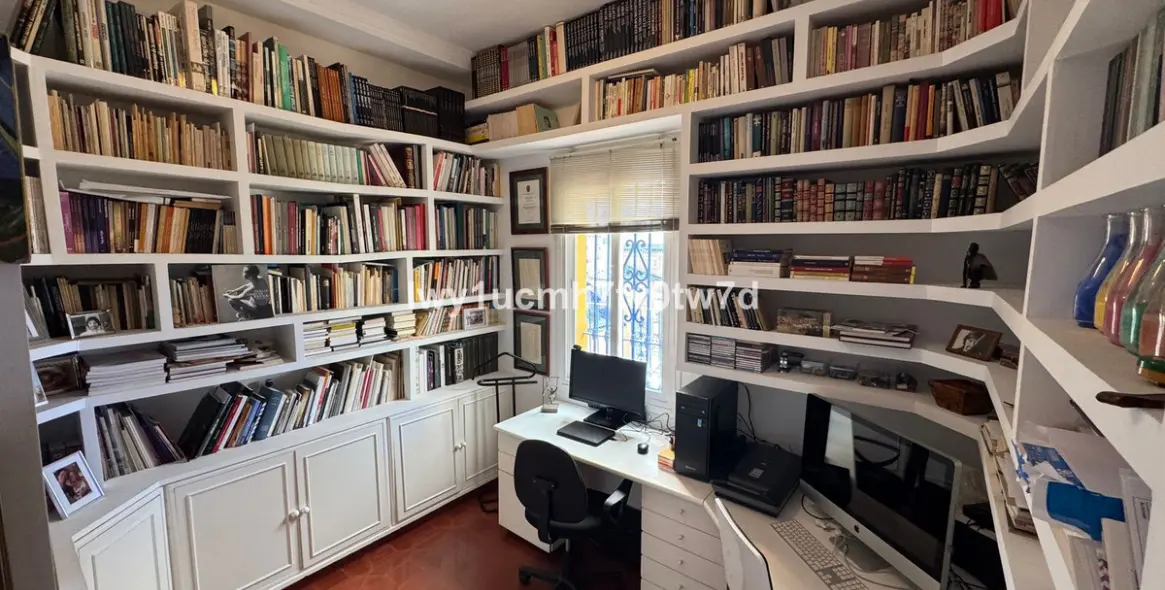 Venta de adosado en Malagueta 39