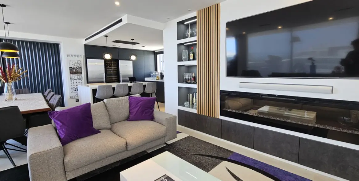 Venta de ático en Higueron 8