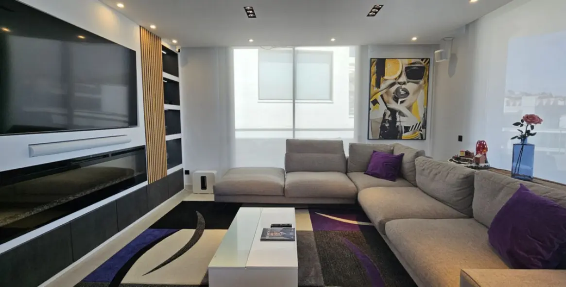 Venta de ático en Higueron 10