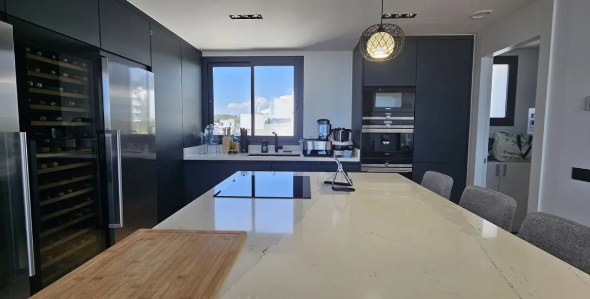 Venta de ático en Higueron 13