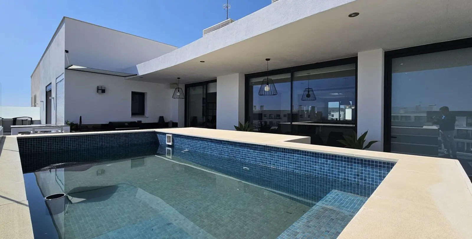 Sale of penthouse in Higueron 4