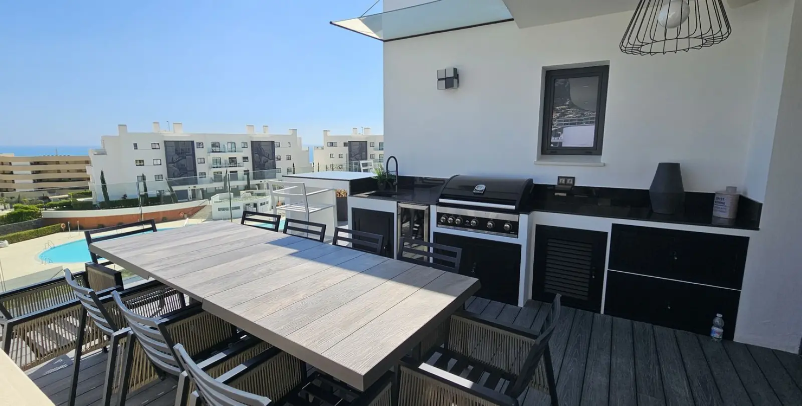 Sale of penthouse in Higueron 5