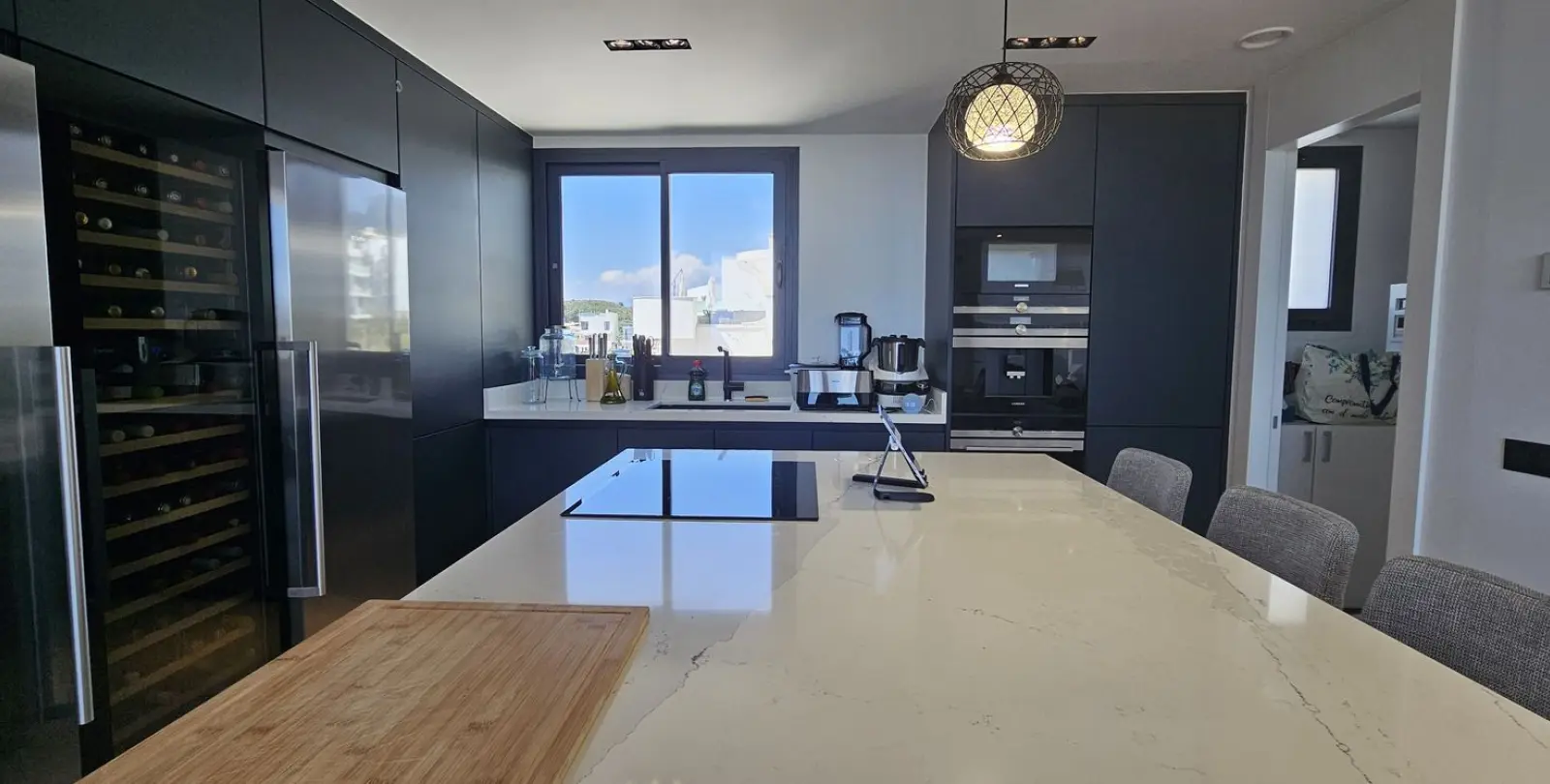 Sale of penthouse in Higueron 13