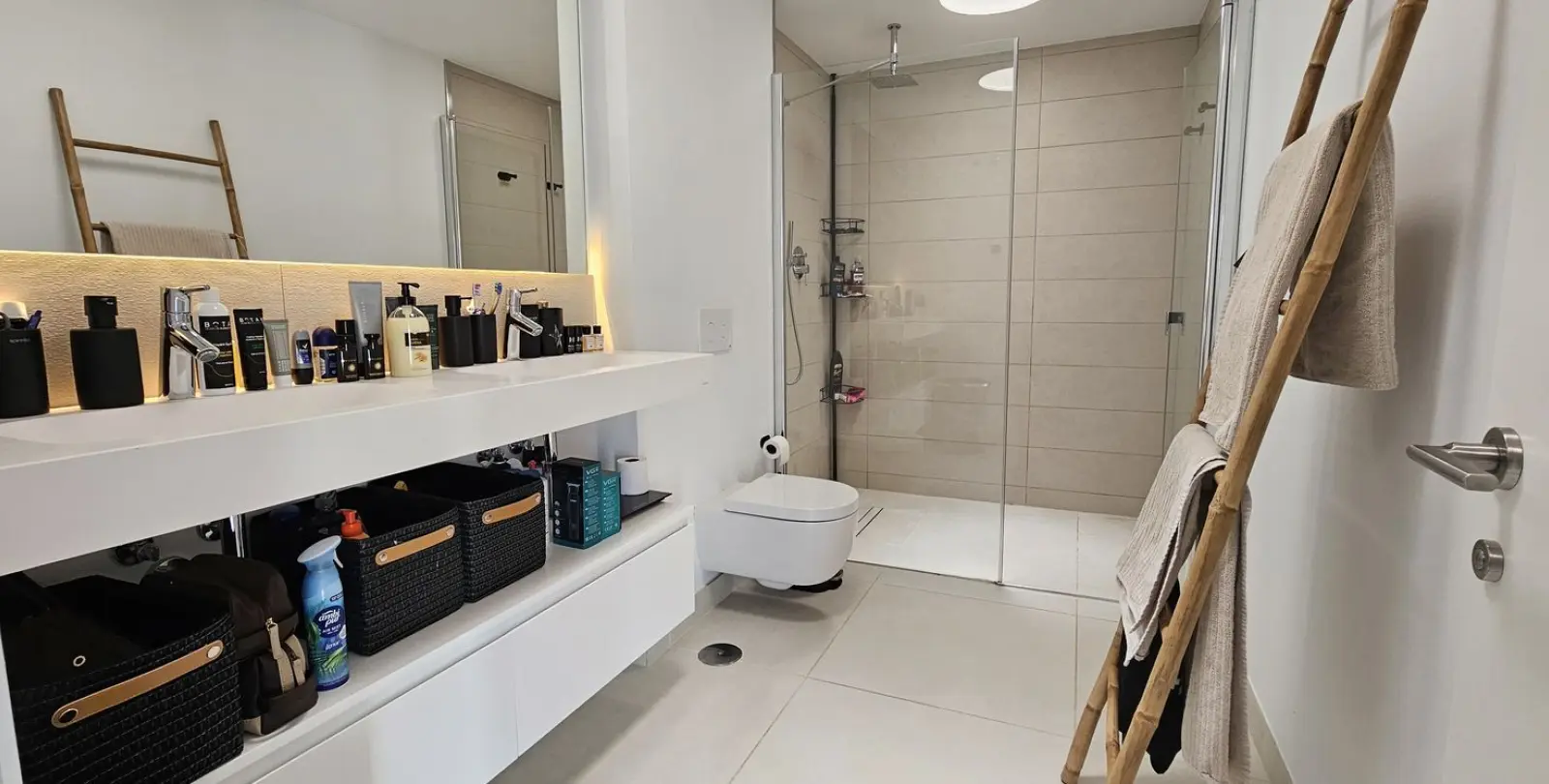 Sale of penthouse in Higueron 23