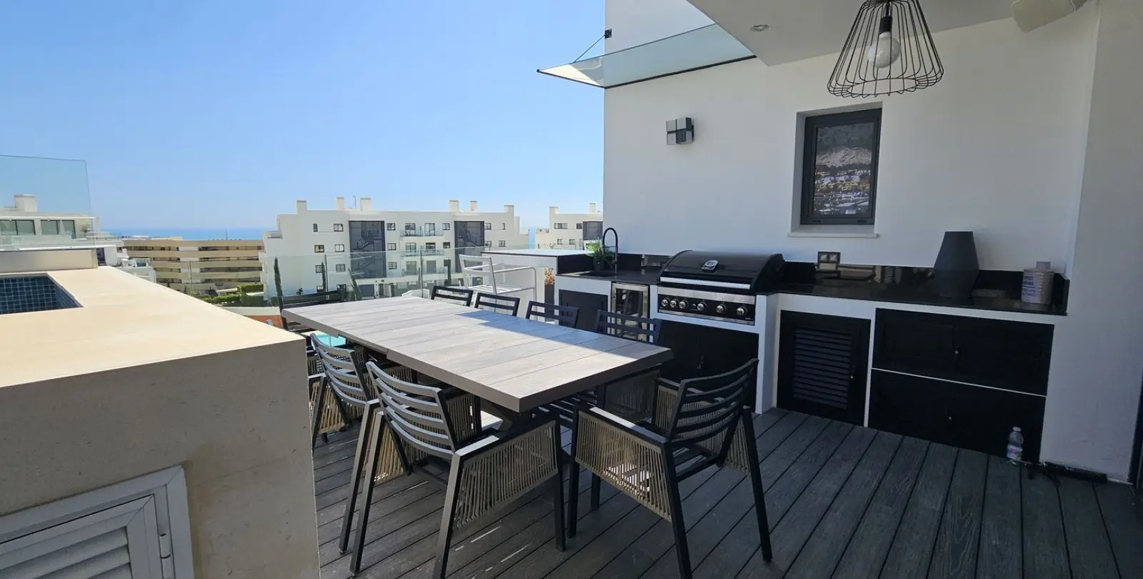 Sale of penthouse in Higueron 27