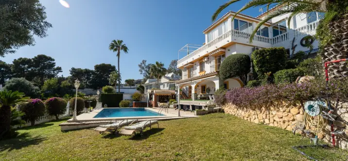 Venta de villa independiente en Torremuelle 4