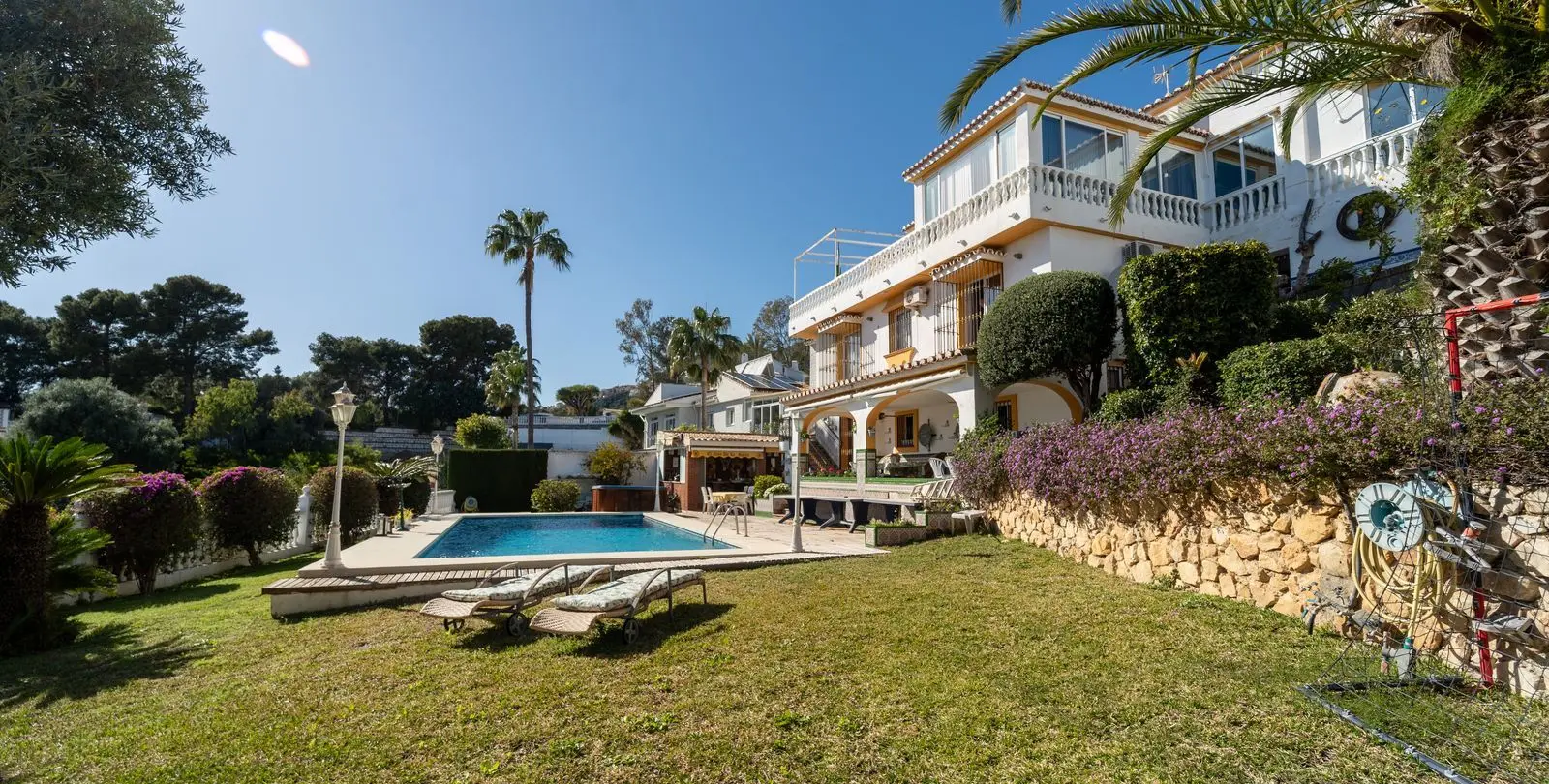 Sale of detached villa in Torremuelle 5