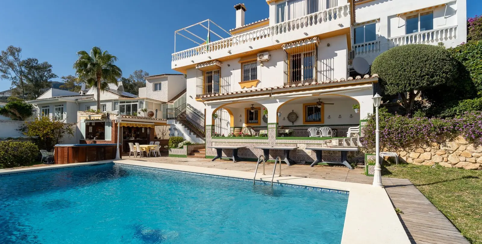 Sale of detached villa in Torremuelle 8