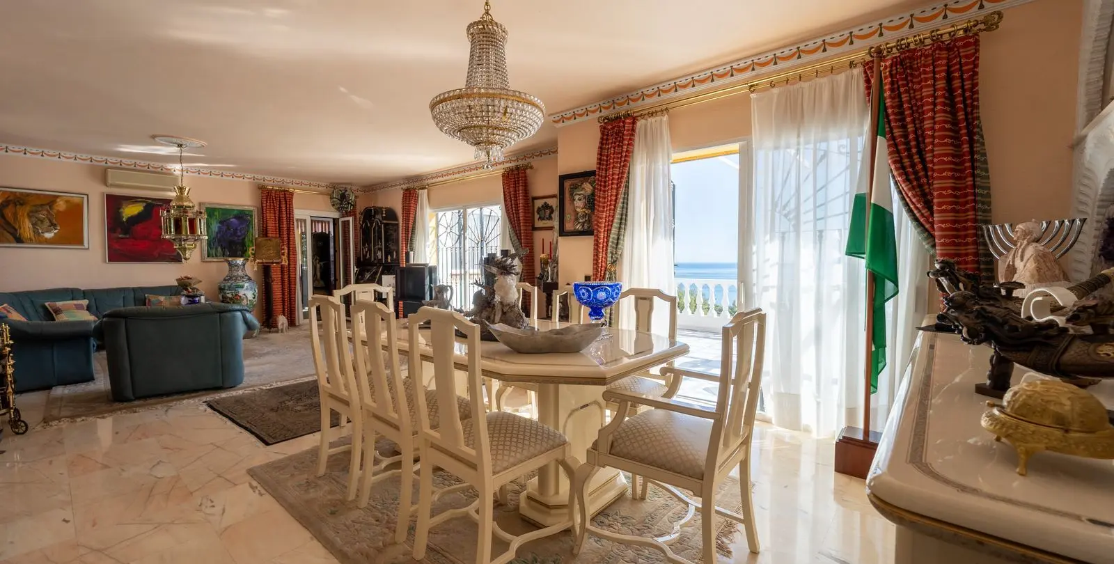 Sale of detached villa in Torremuelle 14