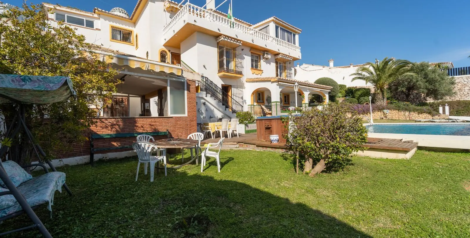 Sale of detached villa in Torremuelle 63