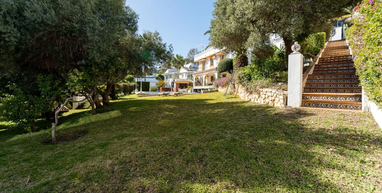 Sale of detached villa in Torremuelle 67