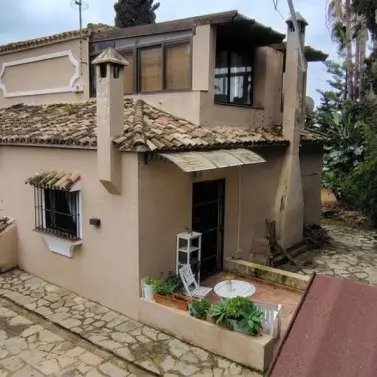 Venta de villa independiente en Río Real