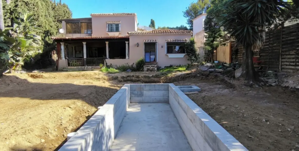 Venta de villa independiente en Río Real 3