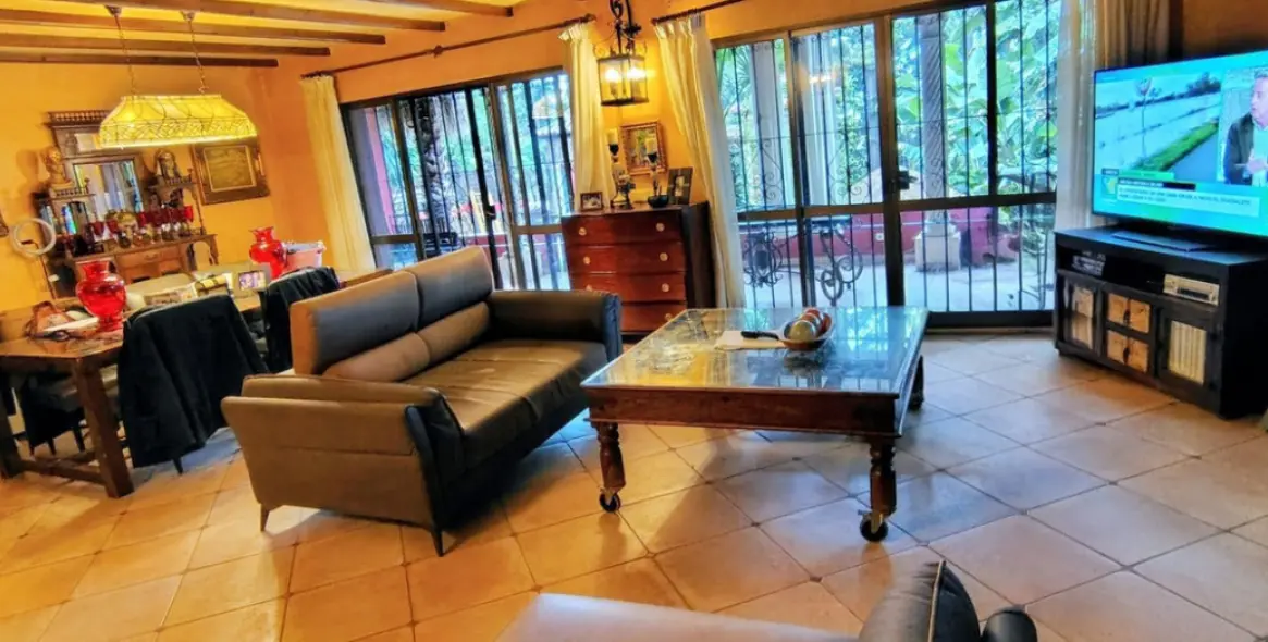 Venta de villa independiente en Río Real 7