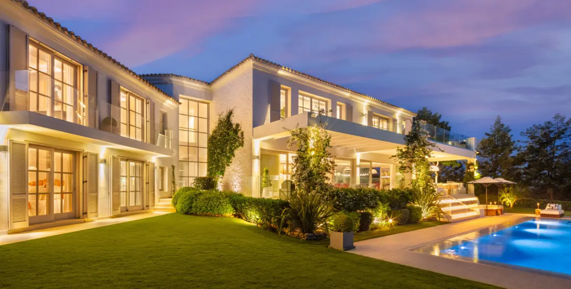 Venta de villa independiente en Aloha 2