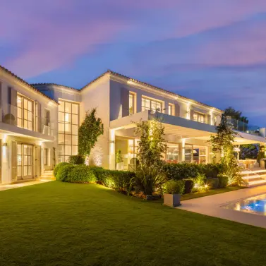 Venta de villa independiente en Aloha