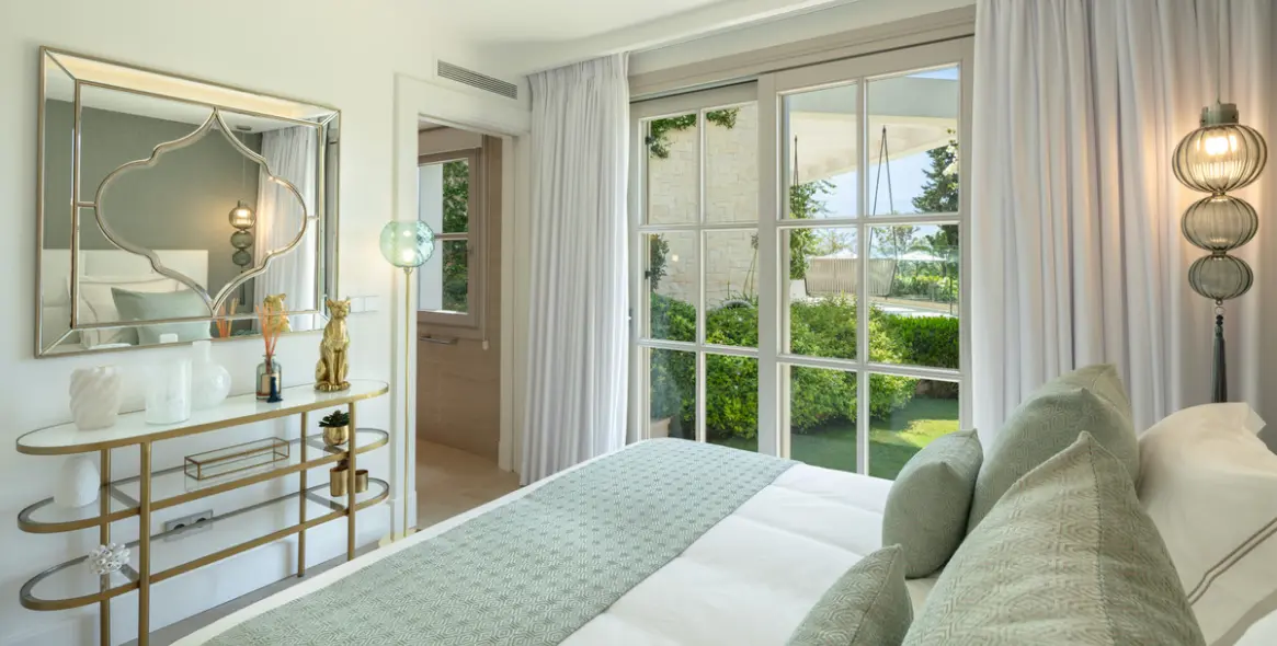 Venta de villa independiente en Aloha 10