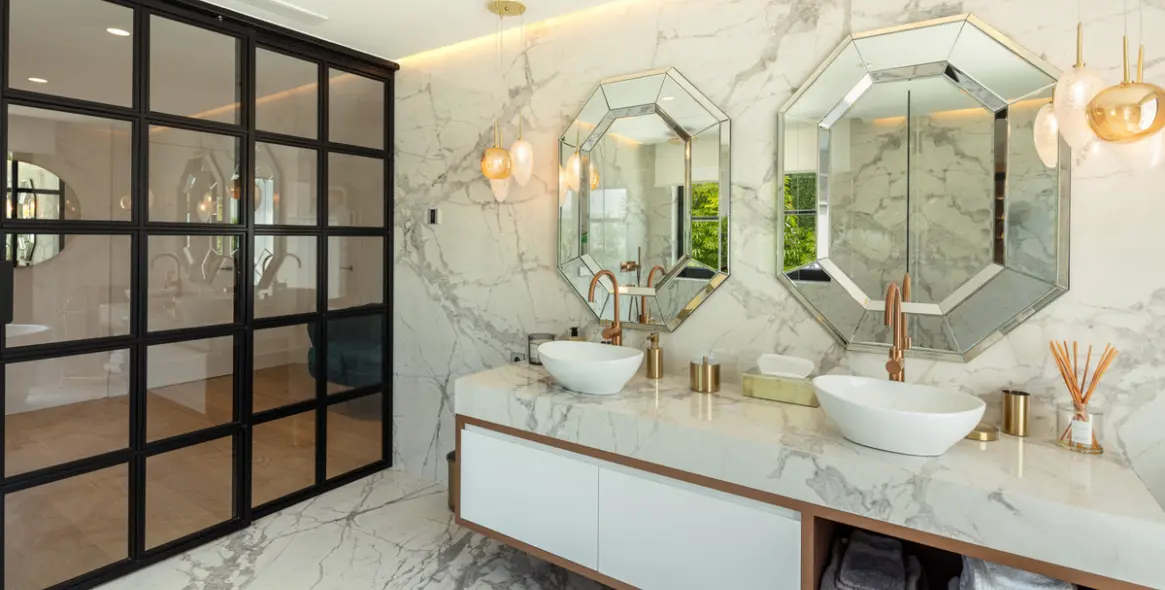 Venta de villa independiente en Aloha 33