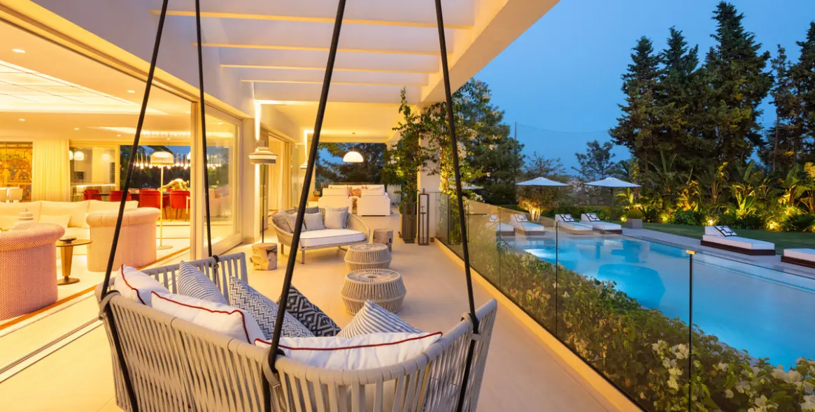 Venta de villa independiente en Aloha 50