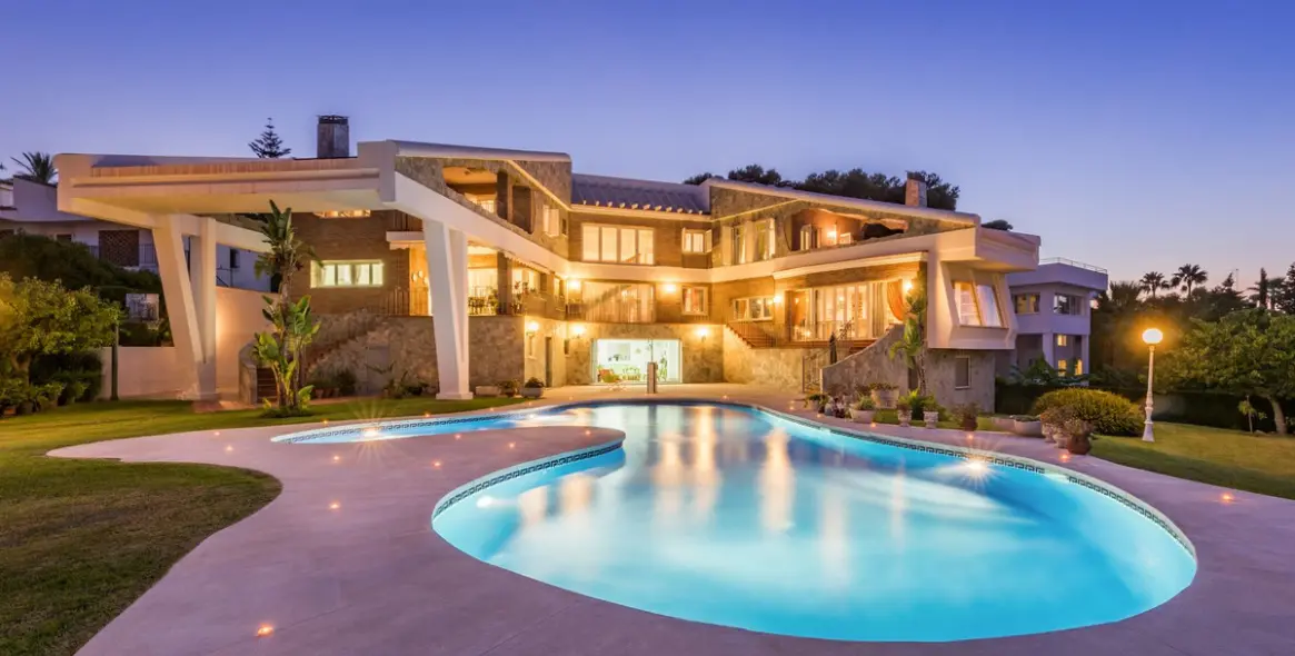 Venta de villa independiente en Churriana 1