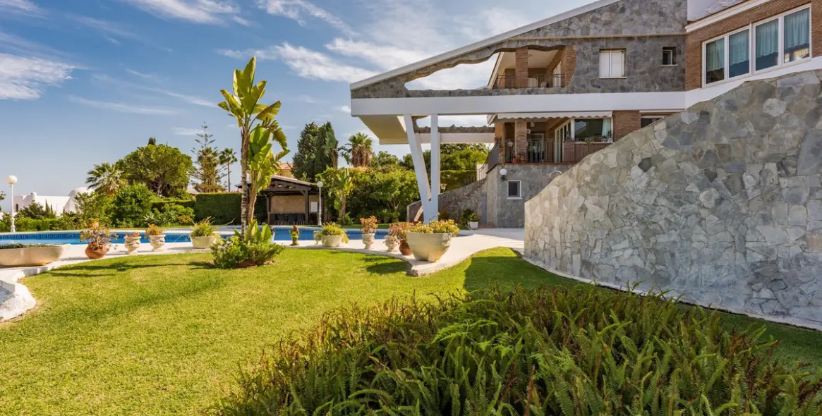 Venta de villa independiente en Churriana 5