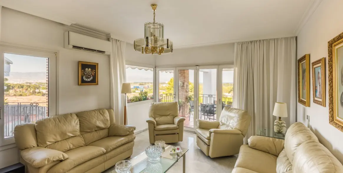 Venta de villa independiente en Churriana 8