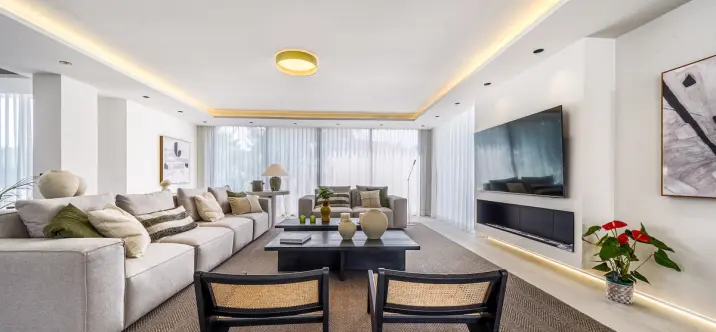 Venta de villa independiente en Nueva Andalucía 3