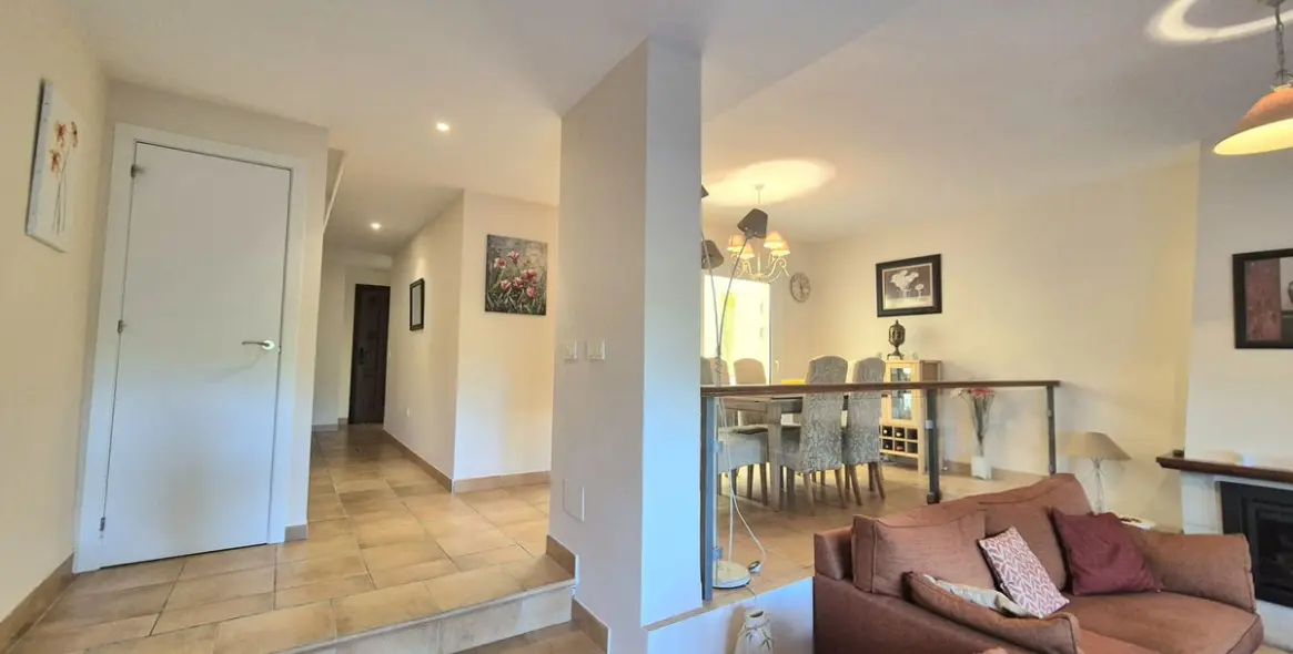 Sale of townhouse in Alhaurin Golf 8