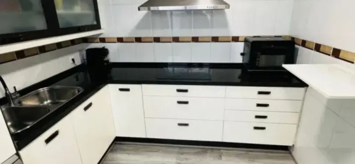 Продажа апартаментов на среднем этаже в Estepona 3