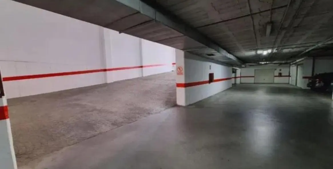 Продажа апартаментов на среднем этаже в Estepona 9