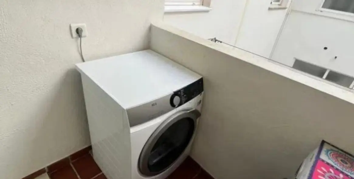 Продажа апартаментов на среднем этаже в Estepona 14