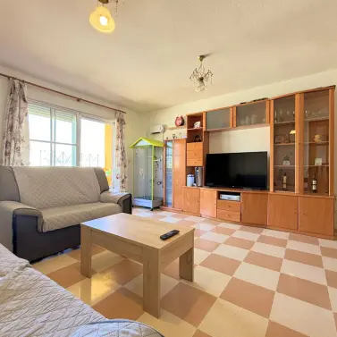 Venta de apartamento en planta media en Estepona