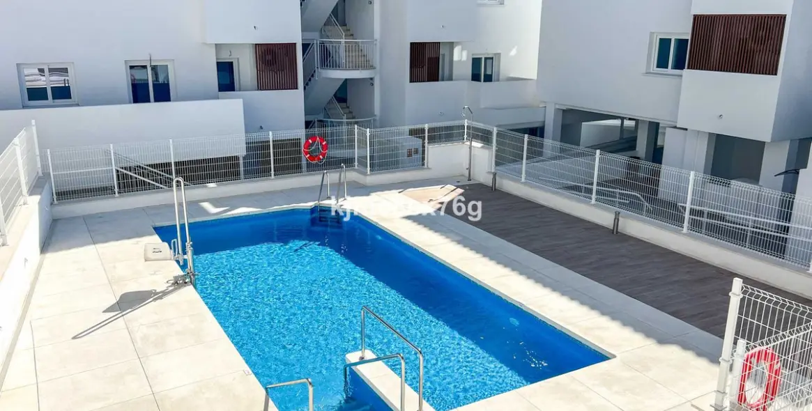 Продажа апартаментов на среднем этаже в Torreblanca 1