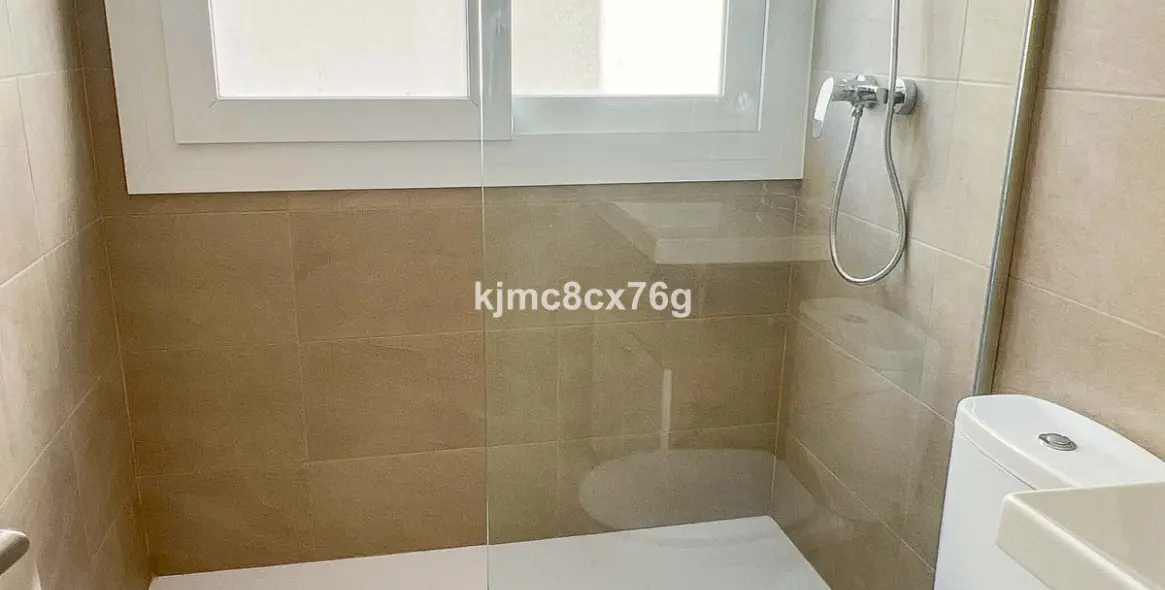 Продажа апартаментов на среднем этаже в Torreblanca 9