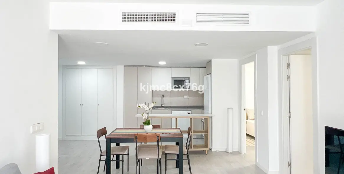 Продажа апартаментов на среднем этаже в Torreblanca 13