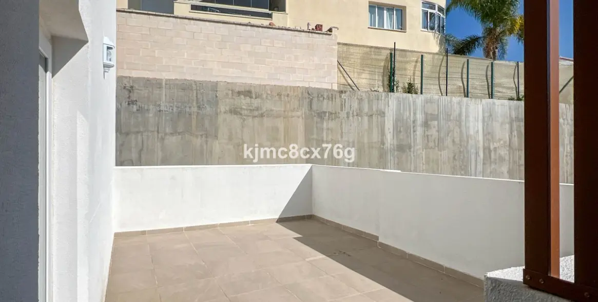 Продажа апартаментов на среднем этаже в Torreblanca 15