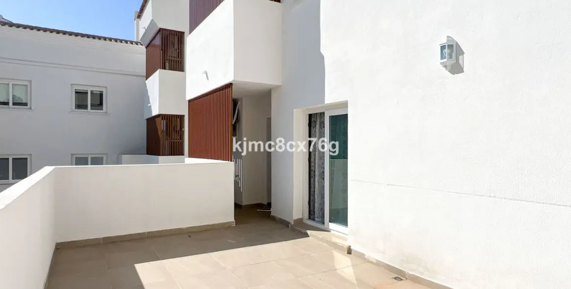 Продажа апартаментов на среднем этаже в Torreblanca 17