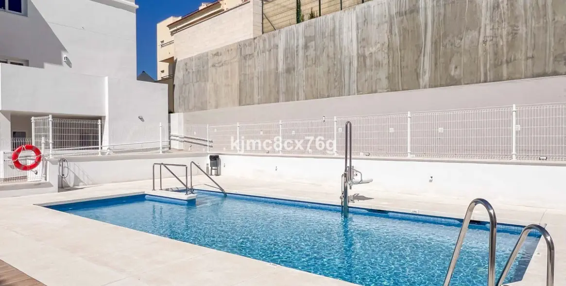 Продажа апартаментов на среднем этаже в Torreblanca 27