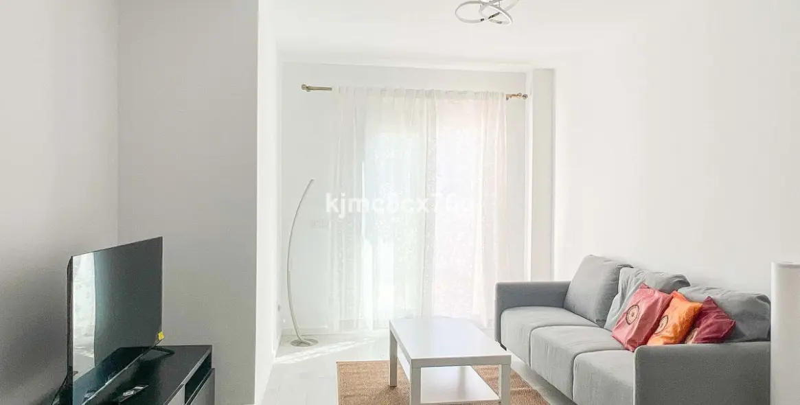 Продажа апартаментов на среднем этаже в Torreblanca 32