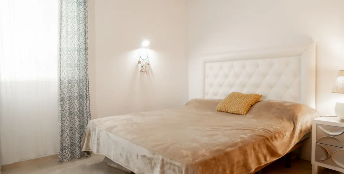 Sale of ground floor apartment in Benahavís 23