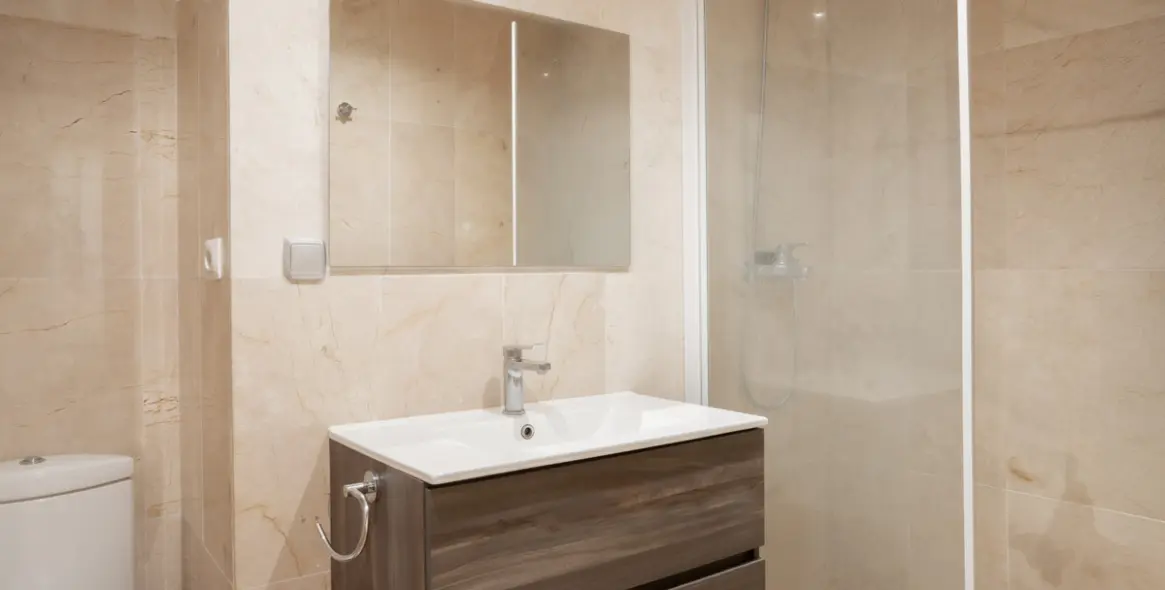 Sale of ground floor apartment in Benahavís 24