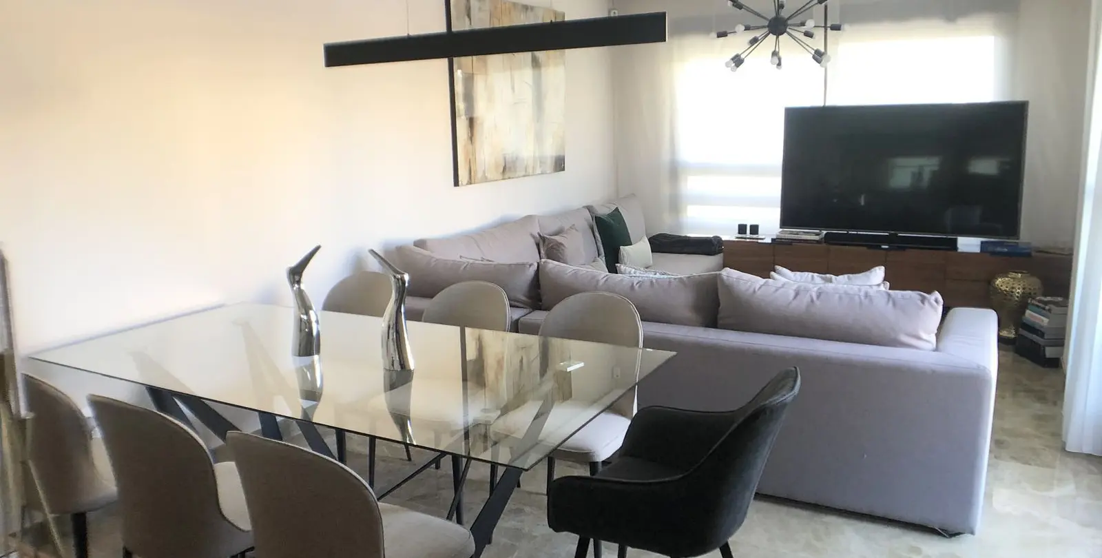 Продажа апартаментов на среднем этаже в New Golden Mile 9