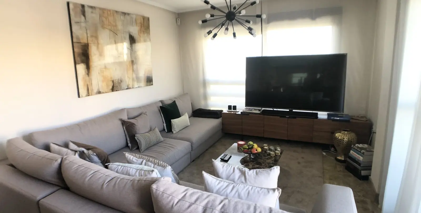 Продажа апартаментов на среднем этаже в New Golden Mile 12