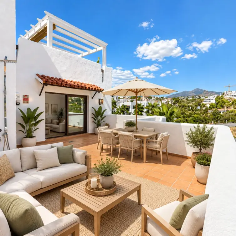 Venta de apartamento en planta media en New Golden Mile