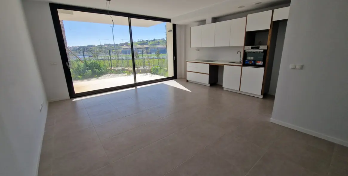 Sale of ground floor apartment in Estepona 4