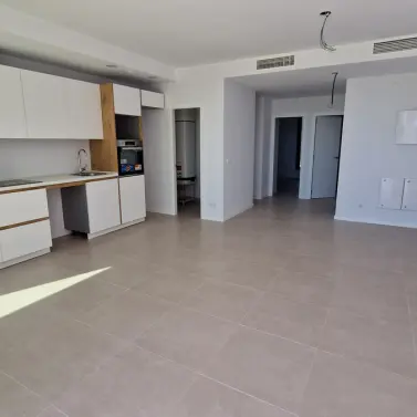 Продажа апартаментов на первом этаже в Estepona