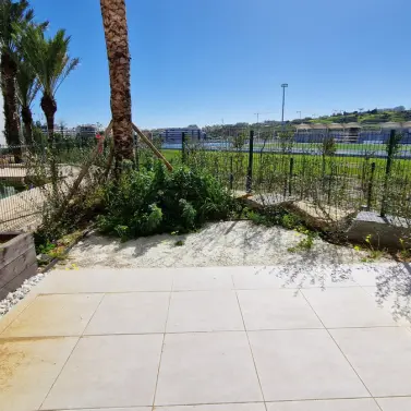 Продажа апартаментов на первом этаже в Estepona