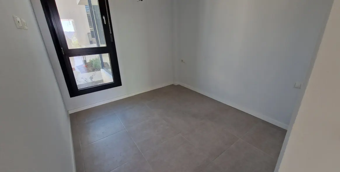 Sale of ground floor apartment in Estepona 15