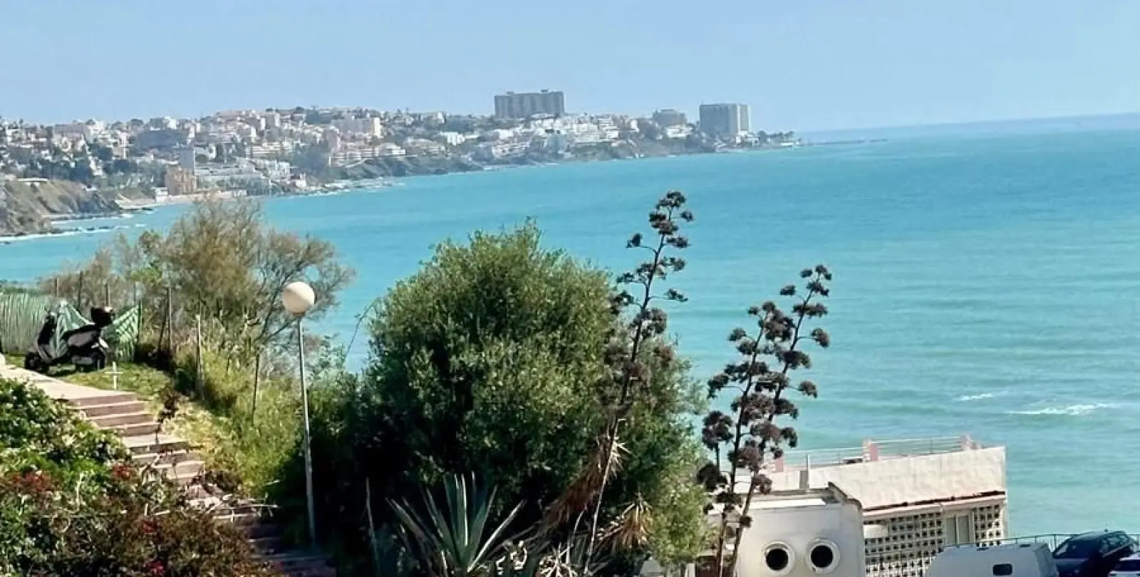 Sale of middle floor apartment in Fuengirola 6